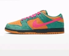 Nike SB — Nike SB Dunk Low Noise HQ1625-301 13- in Hand Fast Ship — Sneaker — resale