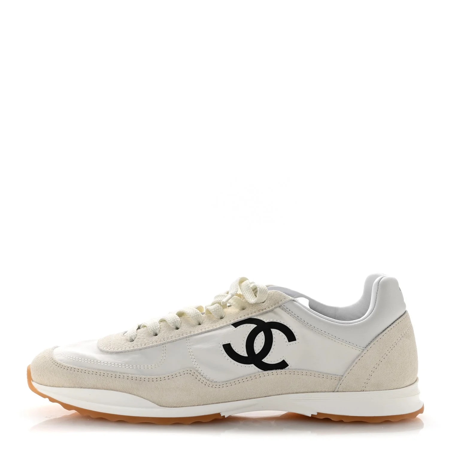 Chanel — Fabric Embossed CC 38.5 — Sneaker — resale
