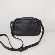 Bottega Veneta — Bottega Veneta Authentic Camera Free Tracked Shipping — Handbag — resale