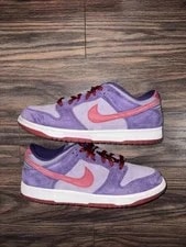 NIKE — Size 9 Nike Dunk Low — Sneaker — resale