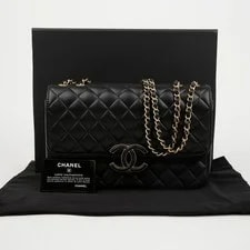 Chanel — Chanel Chic Flap Chain Crossbody A57276 156156966 — Handbag — resale