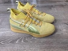 Puma — Puma Clyde Court 11.5 Title Run Golden Disrupt Basketball — Sneaker — resale