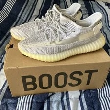 Yeezy — Yeezy 350 Boost V2 2018 — Sneaker — resale