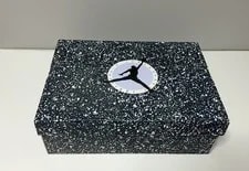 Air Jordan — Size 9 - Air Jordan 5 Retro SE — Sneaker — resale