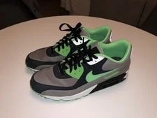 Nike — Nike Air Max 90 ID — Sneaker — resale