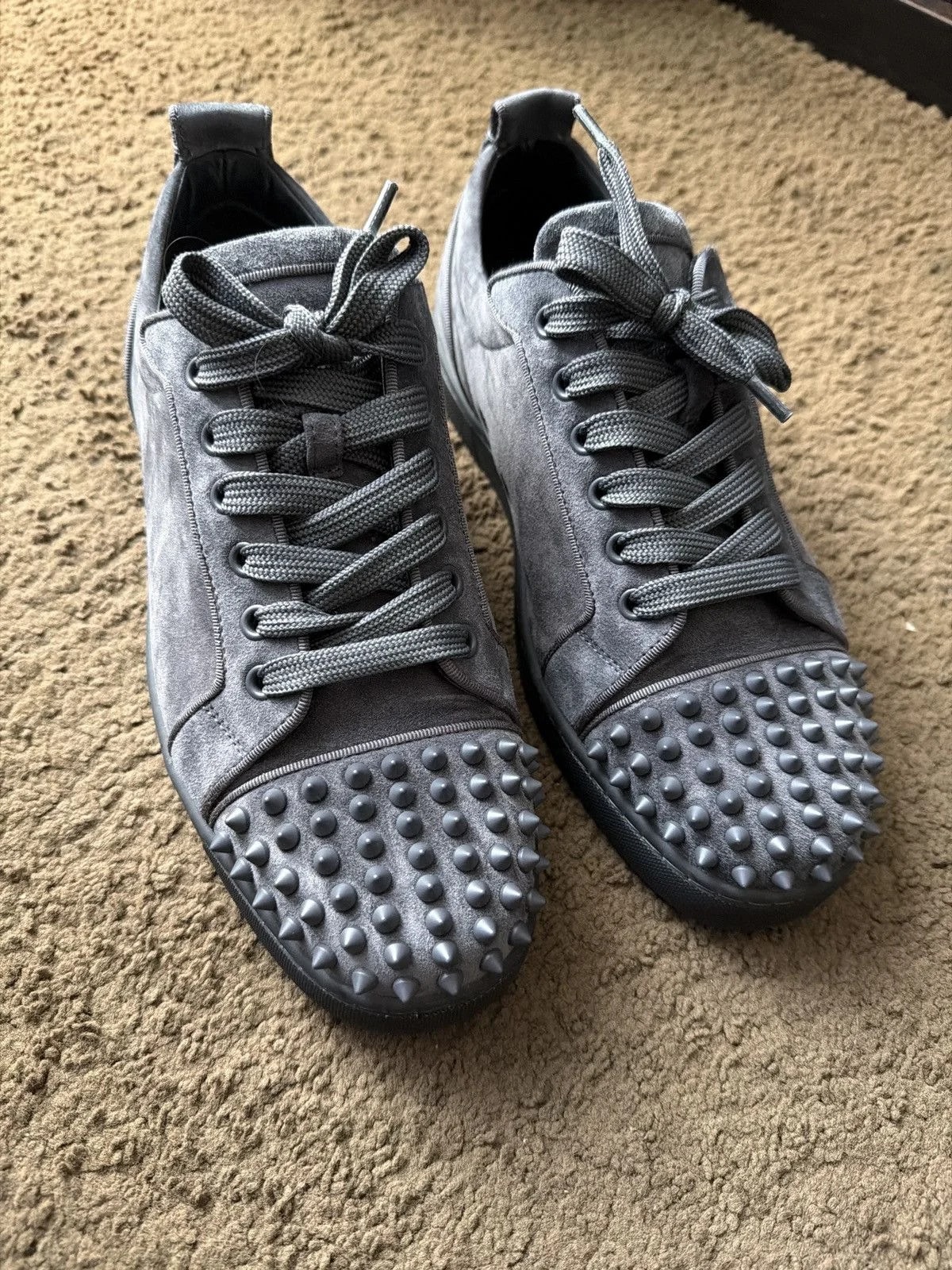 Christian Louboutin — Christian Louboutin Louis Junior Spikes — Sneaker — resale