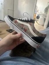 Vans — Vans OldSchool Glen Plaid Floral Size 7 ’S (Dead Stock) — Sneaker — resale