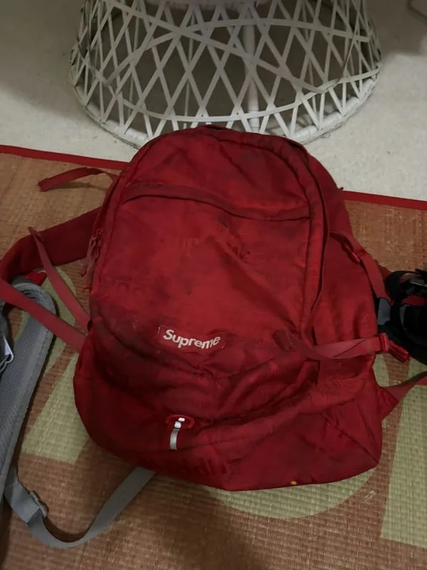 Supreme — Supreme Backpack 2/10 — Clothing — resale