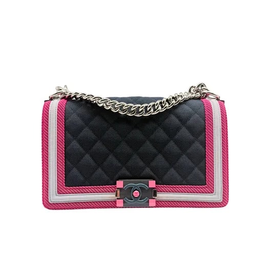 Chanel — Chanel Fluo Old Medium Boy Bag — Handbag — resale