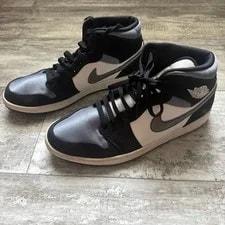 Air Jordan — Size 11 - Air Jordan 1 SE Mid — Sneaker — resale