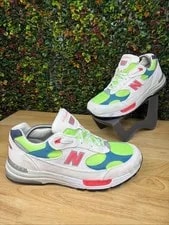 New Balance — New Balance 992 Classics Traditionals Shoes Neon Cyan M992DA 13 — Sneaker — resale