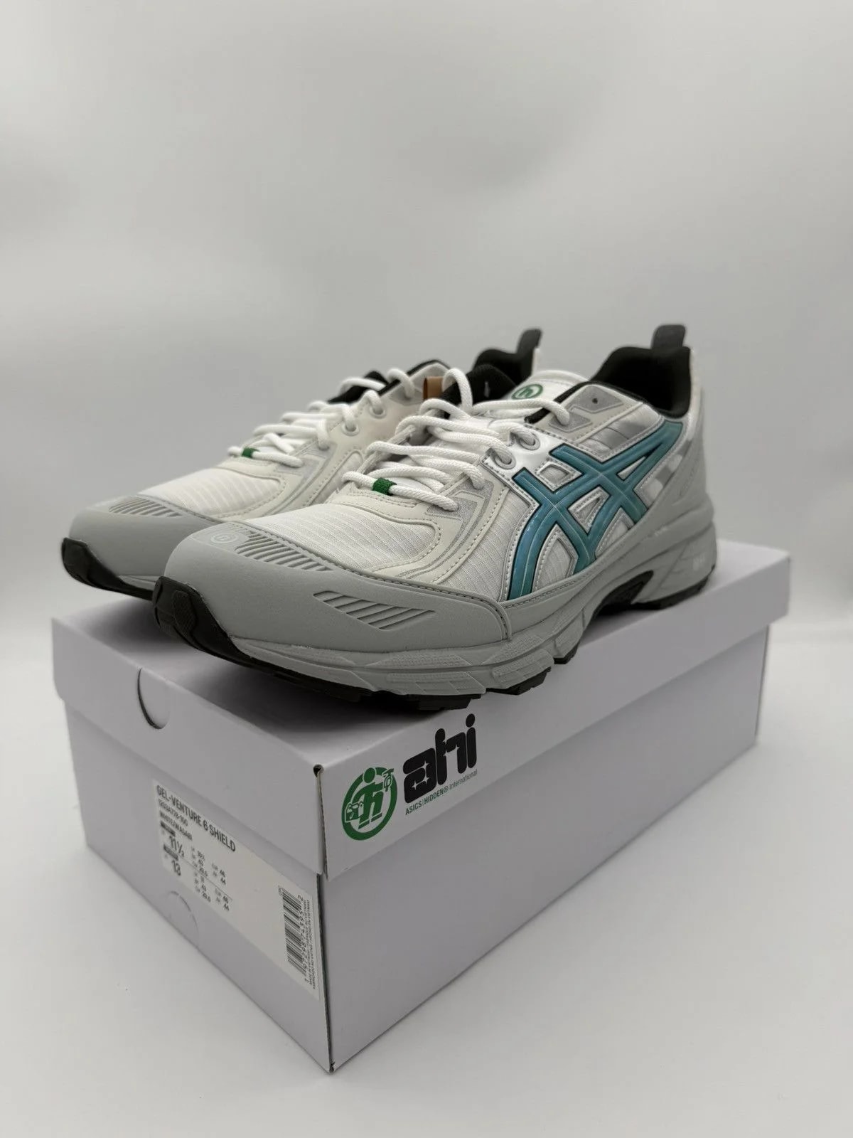 Asics — Asics X Hidden NY Gel Venture 6 Sheild — Sneaker — resale