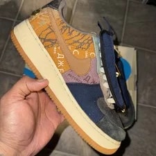 Nike — Size 7.5 - Nike Air Force 1 Low X — Sneaker — resale