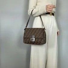 Fendi — RankAB+* Fendi Mamma Baguette — Handbag — resale