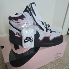Nike — Size 11 - Nike Dunk Pro SB High Melvins — Sneaker — resale