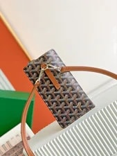 Goyard — Goyard Montmartre Smartphone Case Crossbody — Handbag — resale