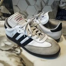 Adidas — Adidas Samba / Size 8 Streetwear Shoes — Sneaker — resale