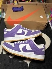 Nike — Size 9 - Nike Dunk SB Low — Sneaker — resale