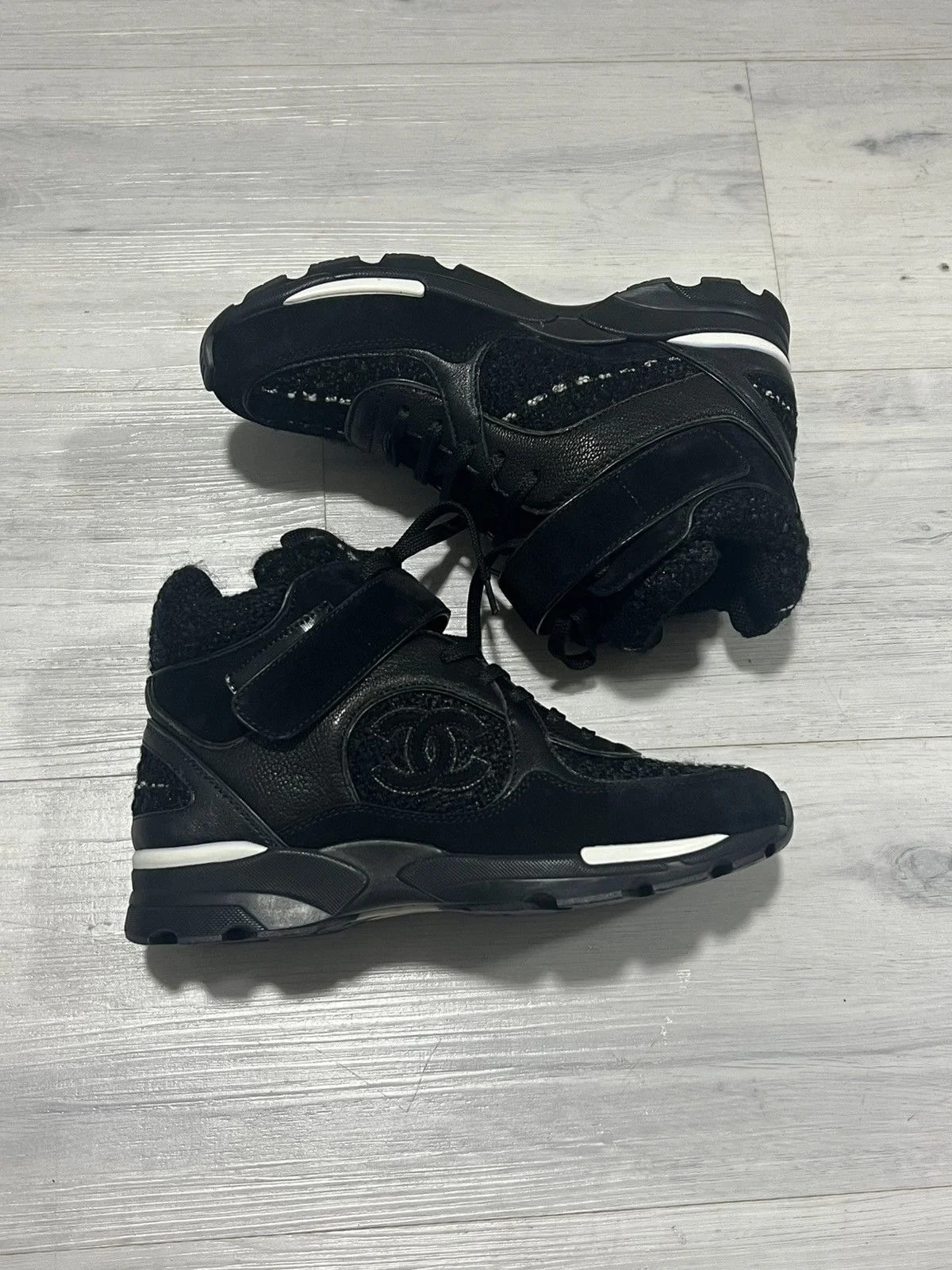 Chanel — Chanel High Top — Sneaker — resale