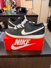 Nike SB — Nike SB Dunk Low Pro " Gum" Preowned No Box — Sneaker — resale