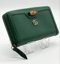 Gucci — Gucci GG Marmont Round Wallet Bamboo Logo — Handbag — resale