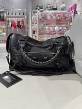 Balenciaga — Authentic Balenciaga the Giant City Y2K Valentine's Day — Handbag — resale