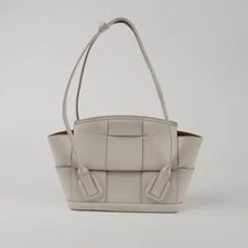 Bottega Veneta — Bottega Veneta Arco Small 575943 154222011 — Handbag — resale