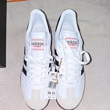 Adidas — Adidas Samba Indoor / Gum Low Top Lace-Up — Sneaker — resale