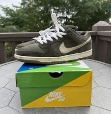 Nike SB — Size 10.5 - Nike SB Dunk Low Sequoia Gum. 304292-300. — Sneaker — resale