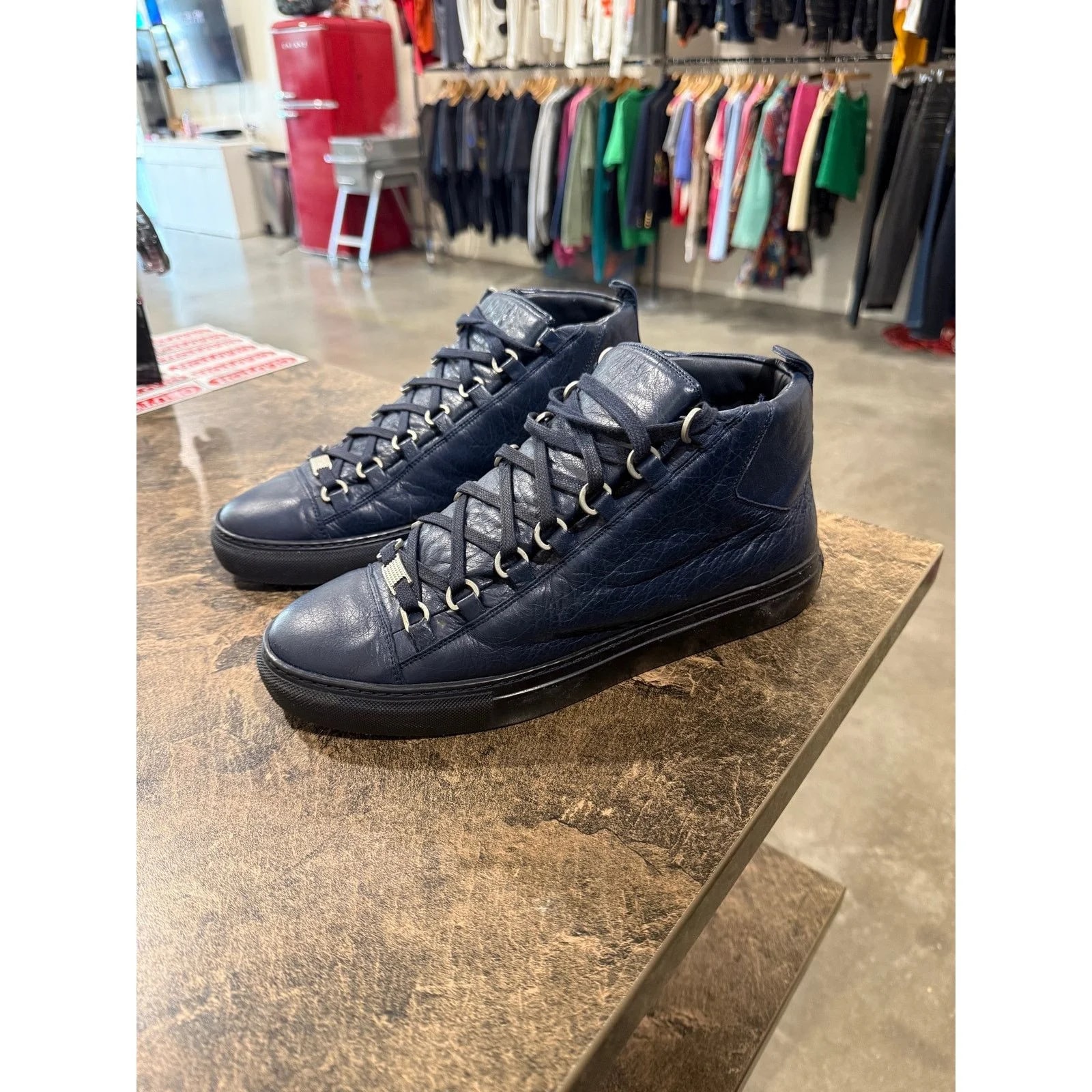 Balenciaga — Balenciaga Arena High Top 40 EU — Sneaker — resale