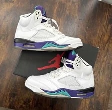Jordan — Size 8 - Jordan 5 Retro Grape 2013 — Sneaker — resale