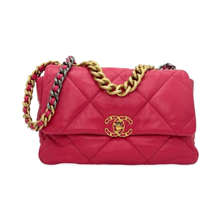Luv Luxe Scottsdale — Chanel Medium 19 — Handbag — resale