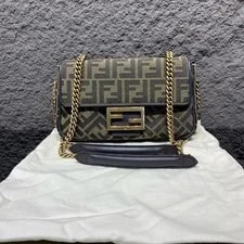 Fendi — Authentic Fendi Medium Baguette Chain — Handbag — resale