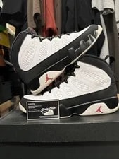 Jordan — Size 11 - Jordan 9 Retro 2016 — Sneaker — resale