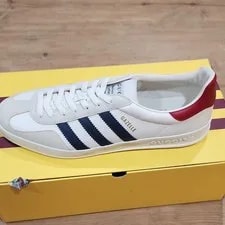 Gucci — Gucci Gazelle Athletic 707847 UTT10 9060 — Sneaker — resale