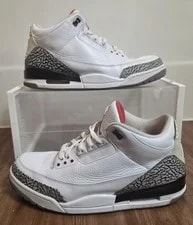Jordan — Size 13 - Jordan 3 Retro (2011) — Sneaker — resale