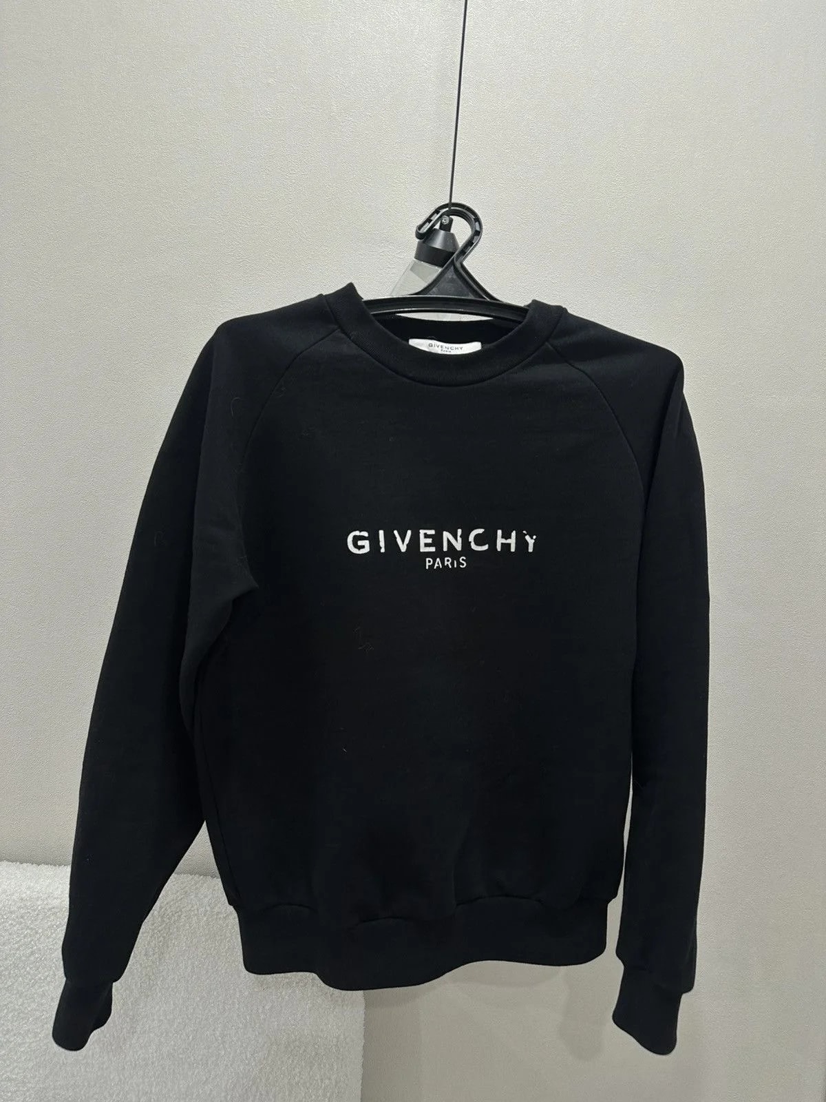 Givenchy — Givenchy Sweatshirt — streetwear — resale