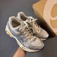 Asics — Asics Gel Kayano 14 /ironclad in US 6M/7.5W — Sneaker — resale