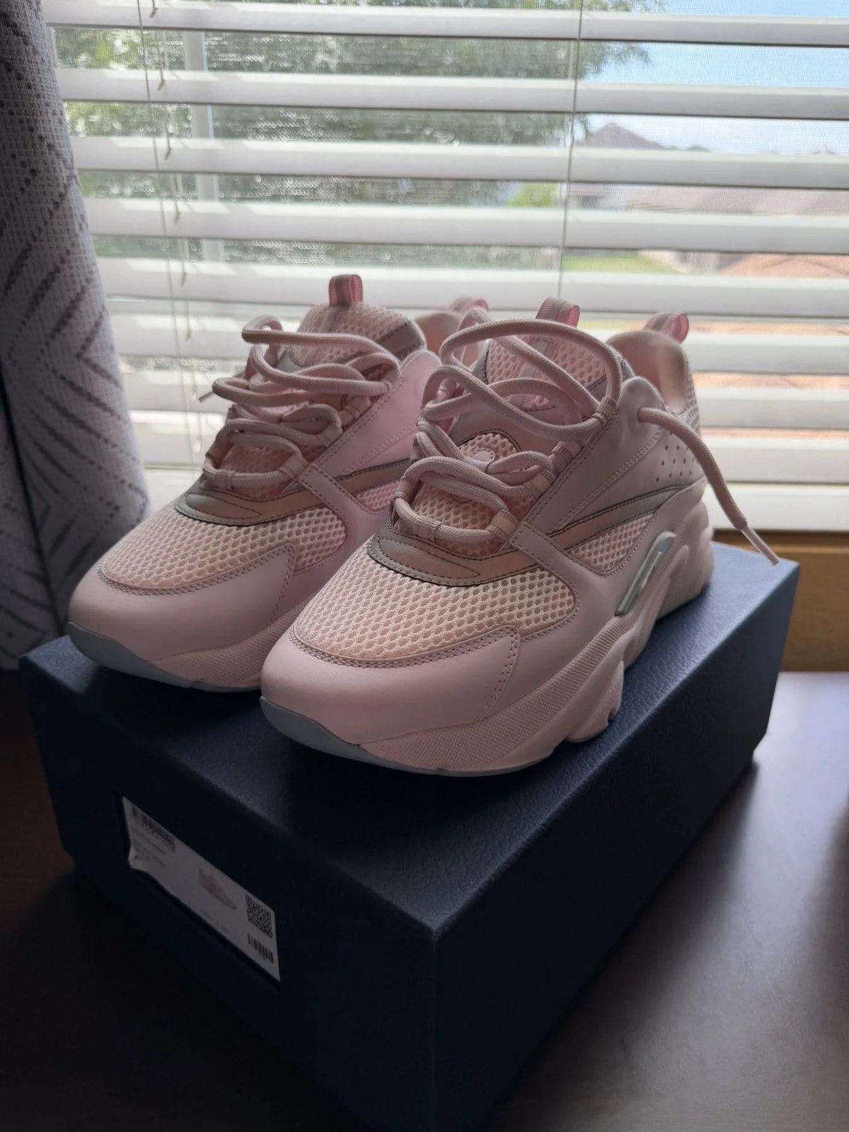 Dior — B22 ( ) — Sneaker — resale