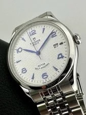 Tudor — Tudor 1926 M91550 Opaline & Blue Dial Swiss Automatic 39MM New Feb 2026 100m — Watch — resale