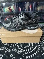 Asics — Asics Gel-Kayano 14 / Size 10 - 1201A019-006 — Sneaker — resale