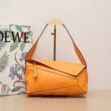 Loewe — Loewe Puzzle Geometric Hobo P235297521 — Handbag — resale