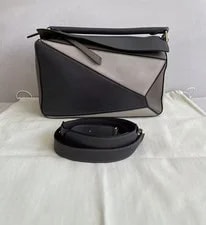 Loewe — Authentic Loewe Puzzle Medium Tri-Tone Grained — Handbag — resale