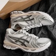 Asics — 1203A537 110 Asics Gel Kayano 14 Classic — Sneaker — resale