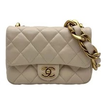 Chanel — Chanel Matelasse Flap AS3214 GHW #612 — Handbag — resale