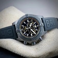 Breitling — Breitling Avenger Seawolf 45mm Blacksteel Chrongraph Limited Edition 3 Straps — Watch — resale