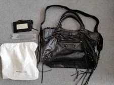 Balenciaga — Balenciaga Classic City 2way 62518 — Handbag — resale