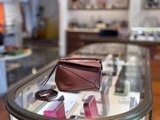 Loewe — Loewe Authentic Puzzle Series A510P88X26 — Handbag — resale