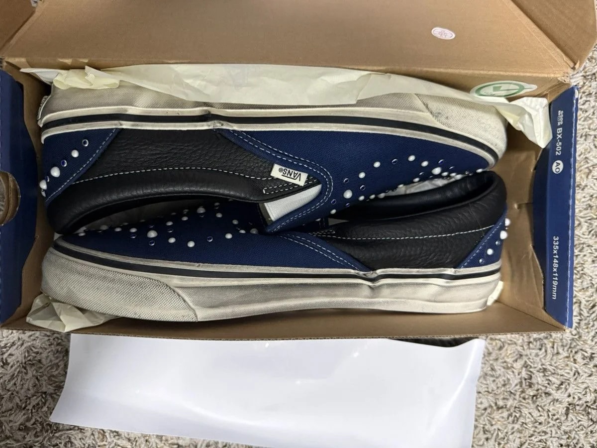 Vans — Vans Classic Slip-On — Sneaker — resale