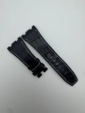 Audemars Piguet — Original Audemars Piguet Royal Oak Offshore Chronograph 42 Alligator Strap — Watch — resale